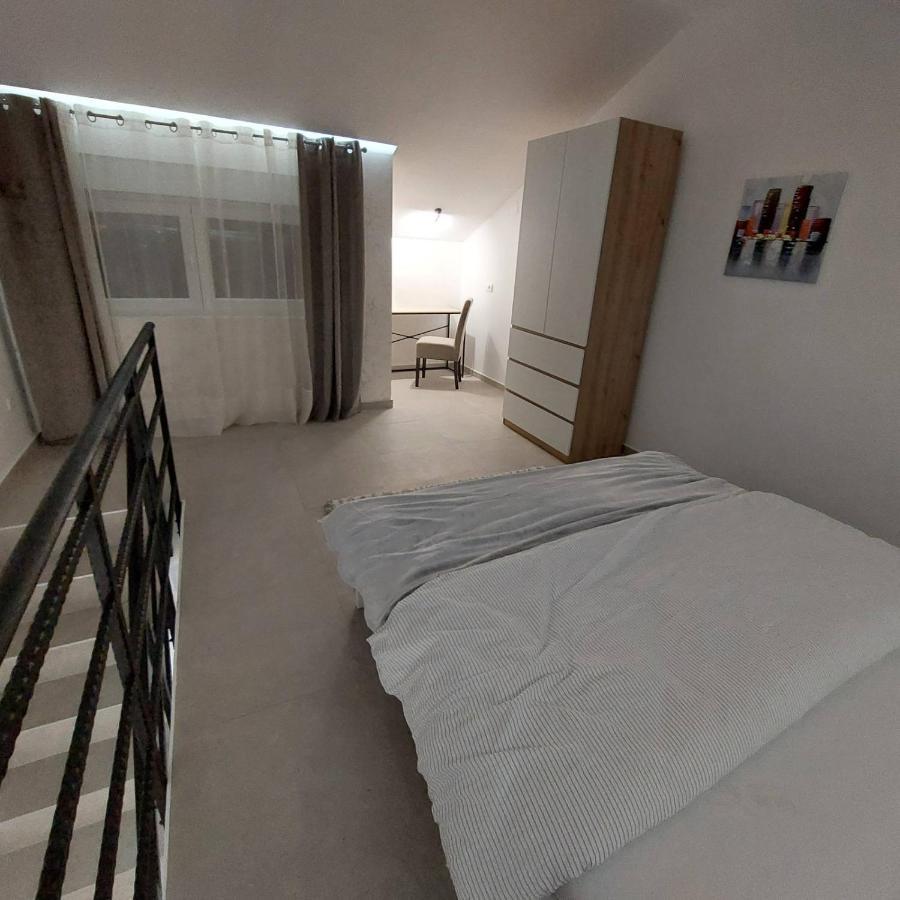 Apartman Lux Jelena Surčin Exteriér fotografie