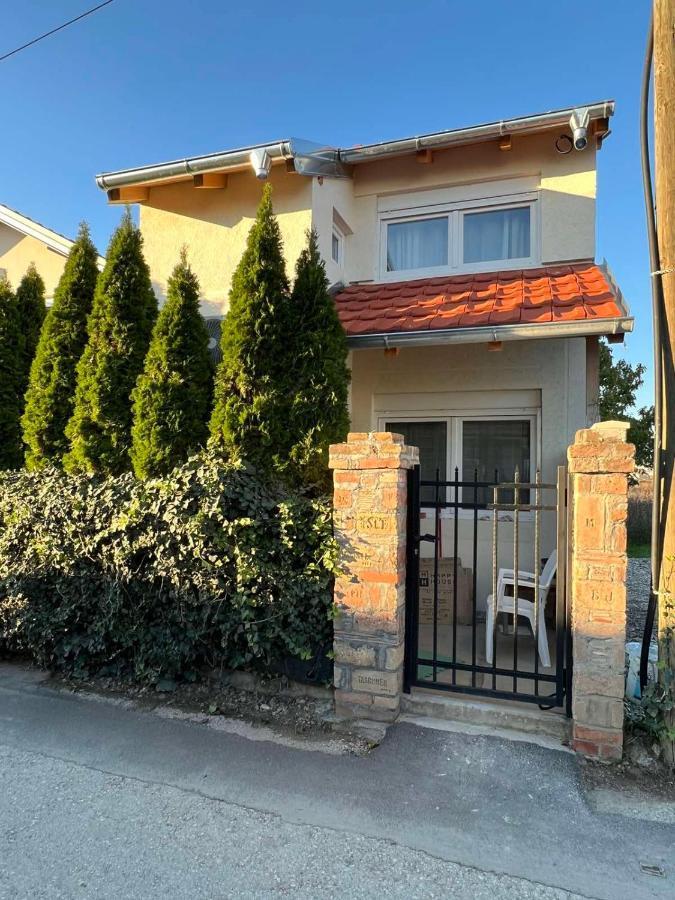 Apartman Lux Jelena Surčin Exteriér fotografie