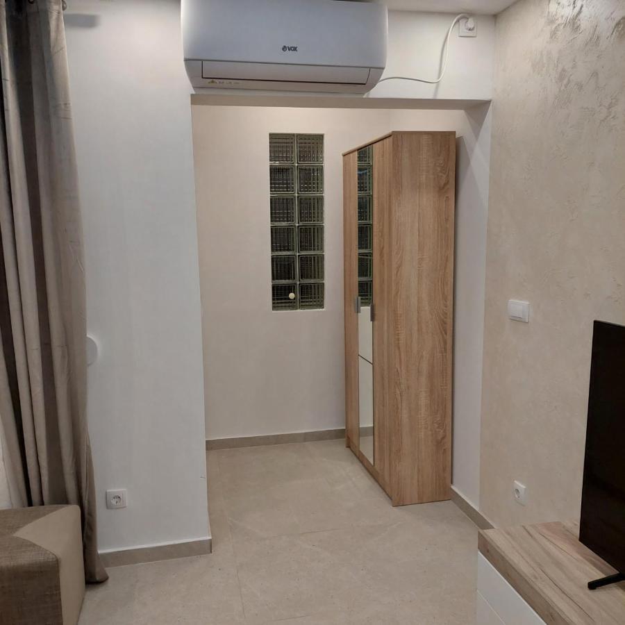 Apartman Lux Jelena Surčin Exteriér fotografie