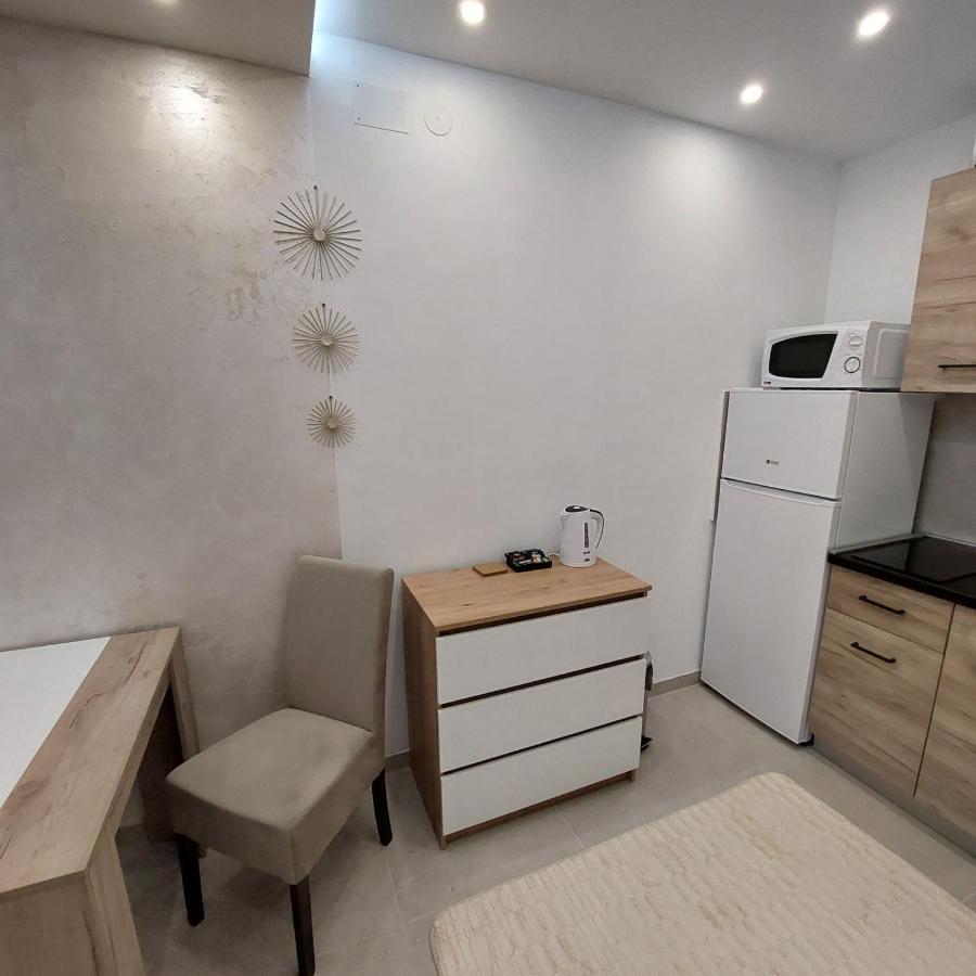 Apartman Lux Jelena Surčin Exteriér fotografie